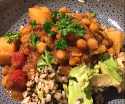Caribbean Vegan Potato and Chickpea Curry
