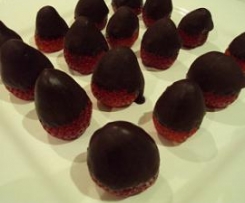 Raw Chocolate Dipped Strawberries
