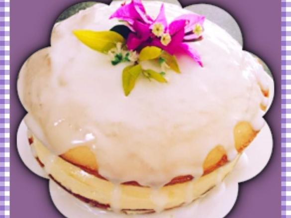 Lemon cake wth cheesecake frosting