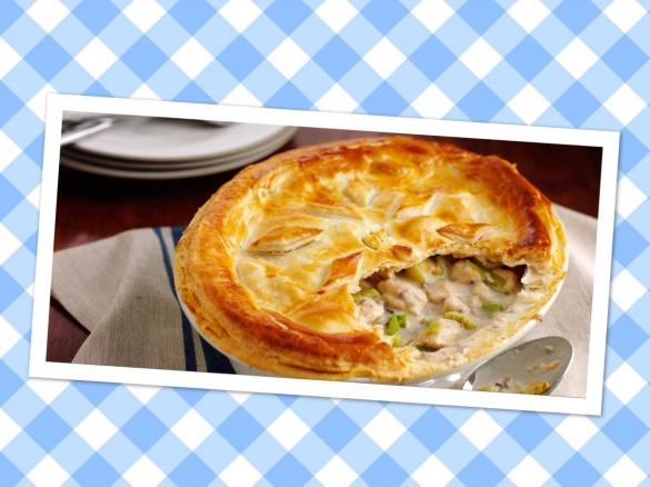 Pie maker Bacon, leek and mushroom pies