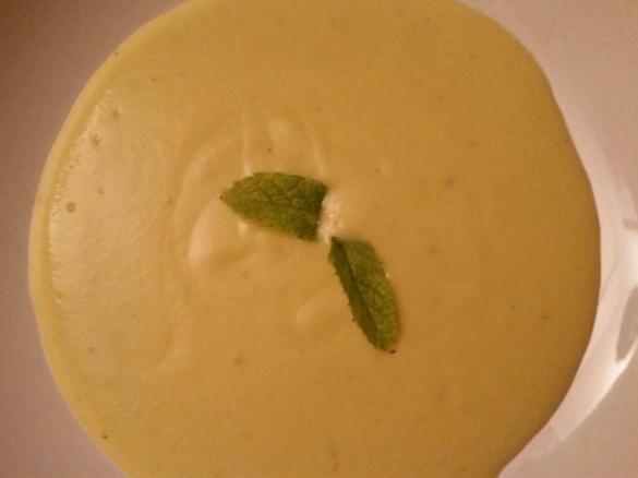 Courgette /  zucchini soup Lou`s way