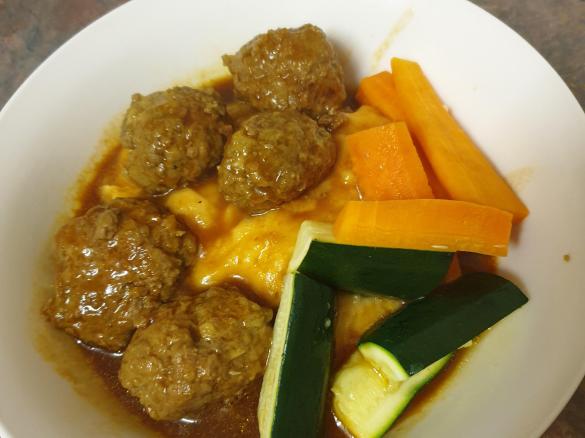 Variation All in One Honey Soy Beef Mince Meatballs dinner
