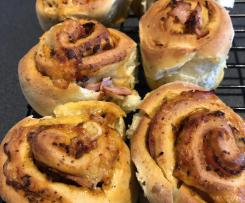 Ham, Cheese and Zucchini Pizza Scrolls