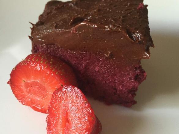 Paleo Raw Chocolate and Beetroot Mudcake 