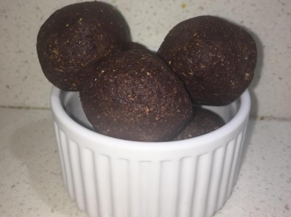 Naked bliss balls