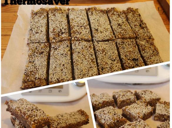 Raw Chocolate, Almond & Apricot Energy Bars