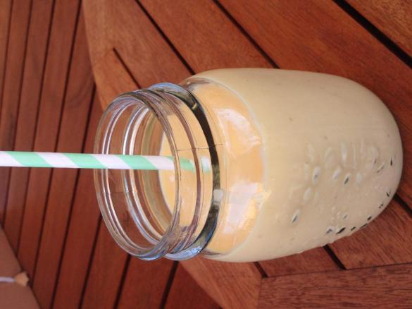 Mango and Pineapple Smoothie