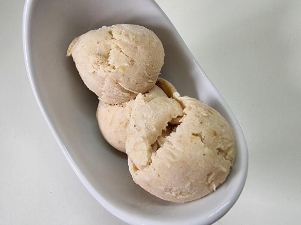 Dairy Free Lemon Cheesecake Ice Cream