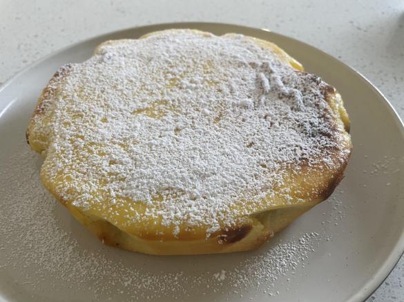 Lemony cakey cheesecake