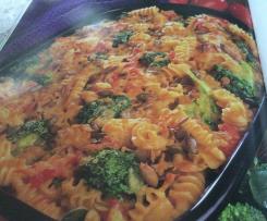 Macaroni broccoli cheese bake