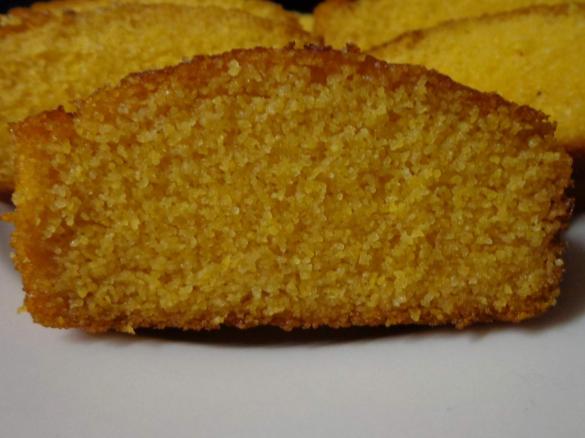 Naturally sweetened cornbread