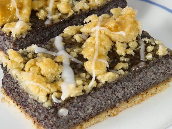 Mohnkuchen mit Streuseln