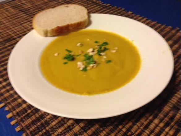 Curried Sweet Potato, Leek and Cashew Nut Sup