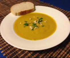 Curried Sweet Potato, Leek and Cashew Nut Sup