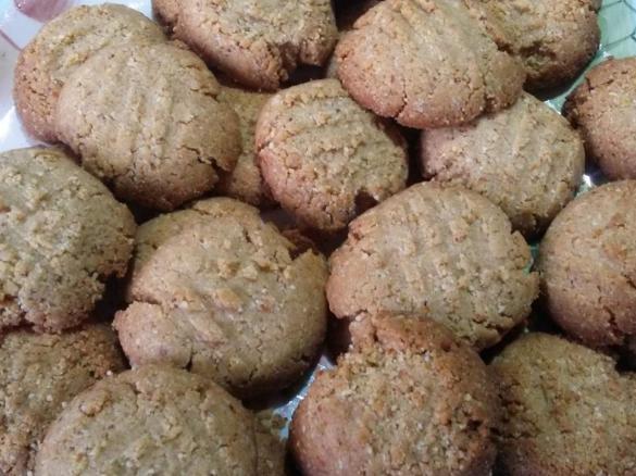 Vanilla almond cookies