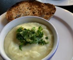 Cauliflower and Leek Soup