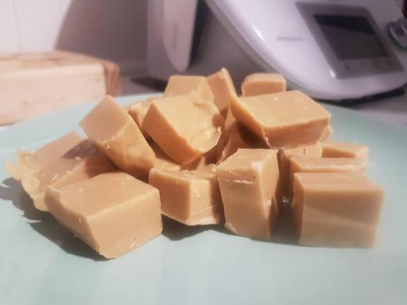 VEGAN SALTED CARAMEL FUDGE