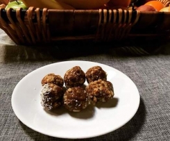 Date and Walnut energy bites
