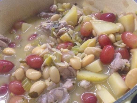 Chicken, white bean, leek, tarragon, orzo and red grapes braised in rosé