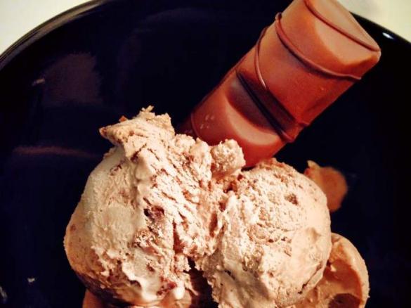 Kinder Bueno Icecream
