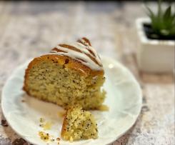 Lemon and Poppyseed Cake (Keto)