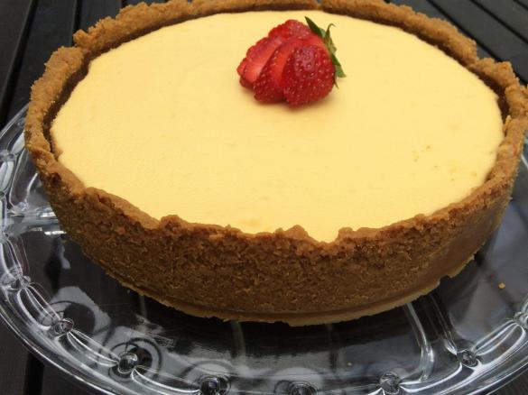 Classic Baked Lemon Cheesecake