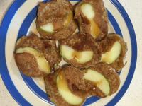 Apple, cinnamon & yoghurt pikelets (what we call them in NZ)